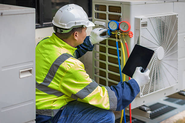 Professional Hvac technician working in Erie, IL